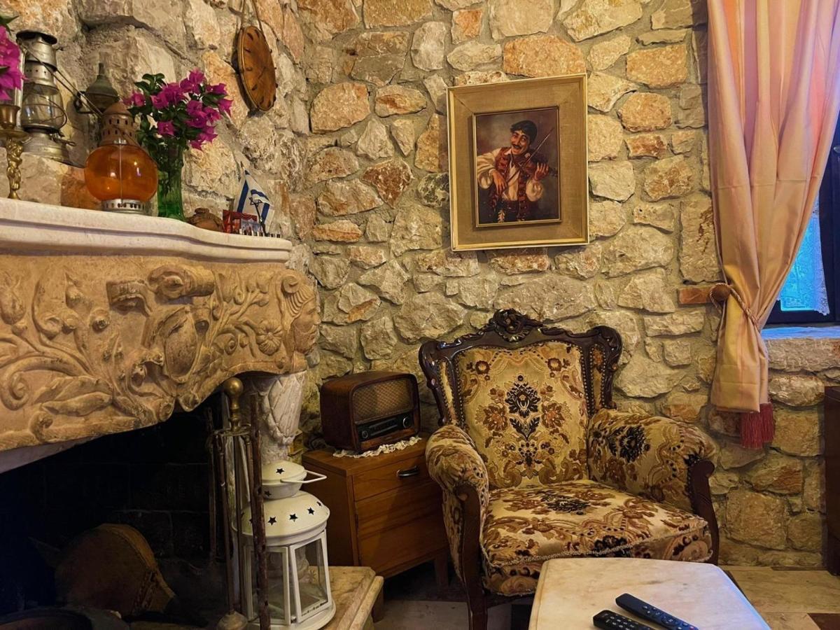 Solomon&Sons Ξενοδοχείο Dhërmi Εξωτερικό φωτογραφία