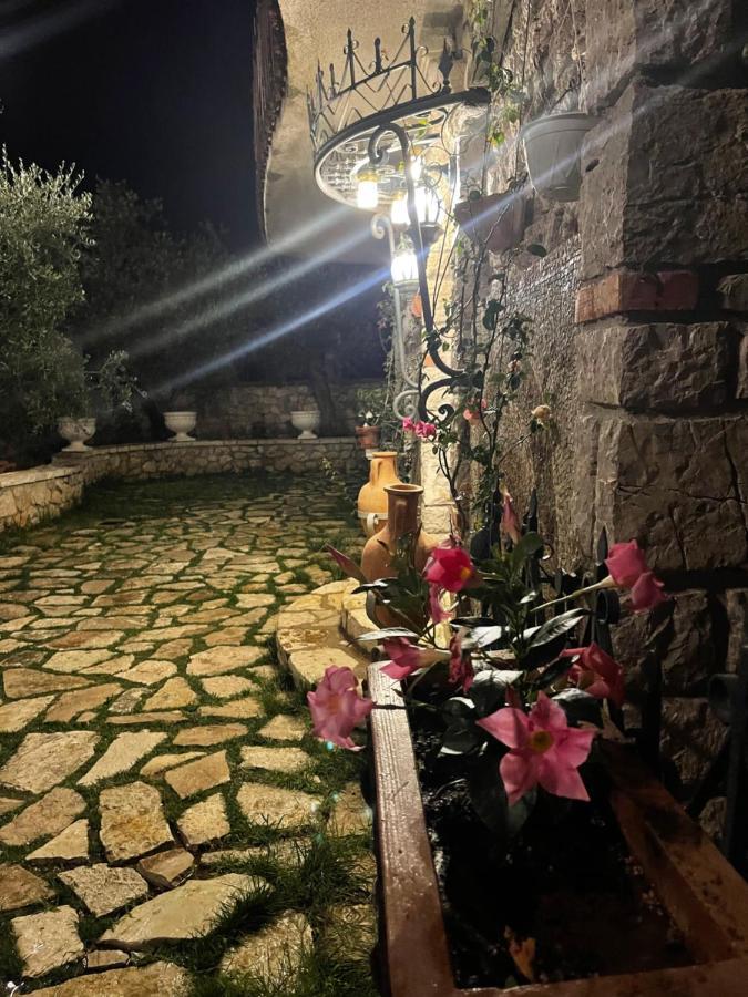 Solomon&Sons Ξενοδοχείο Dhërmi Εξωτερικό φωτογραφία